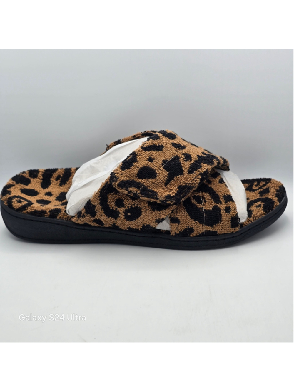 Women's Vionic Leopard Print Slippers women's 9
